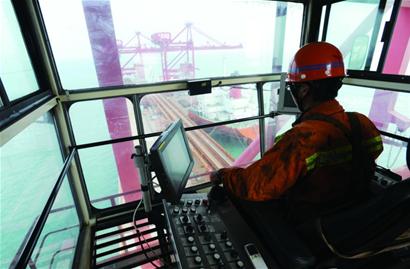 董家口港躋身億噸大港 規(guī)劃建設(shè)112個泊位