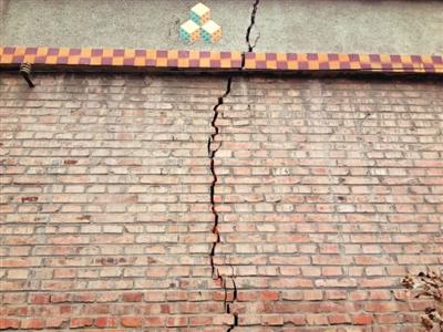 河北一村婦因上訪遭刑拘 20余警察半夜翻墻抓人