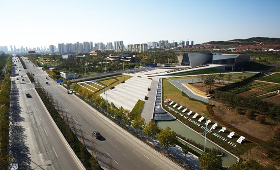 西海岸新區(qū)金融創(chuàng)新 三駕馬車引領發(fā)展