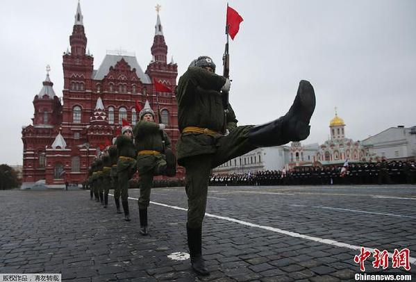 中俄首腦將互訪閱兵 解放軍方陣將走過紅場(chǎng)