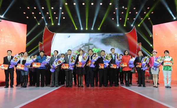 2014，他們感動著青島