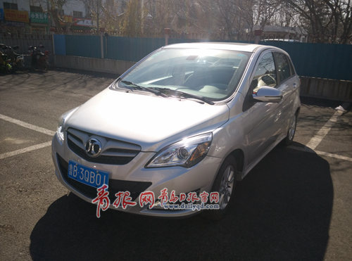 萊西首輛純電動(dòng)汽車(chē)掛牌上路 萊西首輛純電動(dòng)汽車(chē)掛牌上路