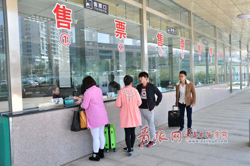 黃島汽車總站新綜合樓改造升級完工投入使用   售票大廳“喬遷”，新功能區(qū)啟用