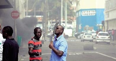 南非排外騷亂持續(xù)蔓延 中國(guó)人超市被洗劫