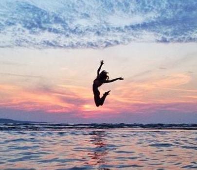 北歐夫婦曬環(huán)球旅行照堪比時(shí)尚大片 北歐夫婦曬環(huán)球旅行照堪比時(shí)尚大片