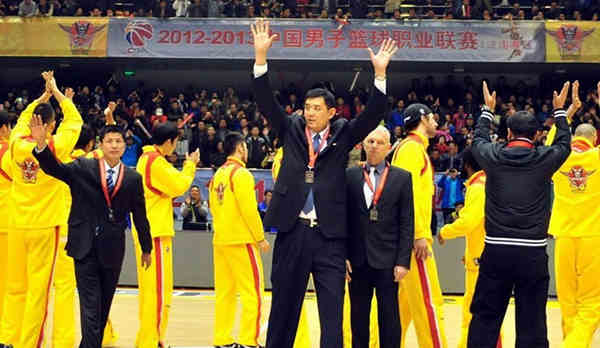 鞏曉彬這十二年:帥位2進(jìn)2出 橫掃北京奪亞軍