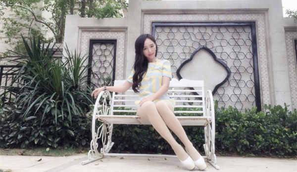 “國內(nèi)第一籃球?qū)氊悺表n一菲青春靚麗私照 “國內(nèi)第一籃球?qū)氊悺表n一菲青春靚麗私照