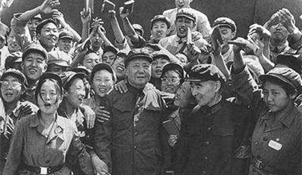 組圖：文革時(shí)期瘋狂的紅衛(wèi)兵運(yùn)動(dòng)