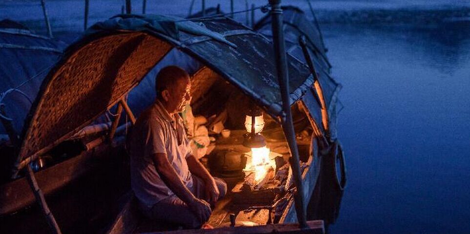 組圖：66歲擺渡老人與22條生命