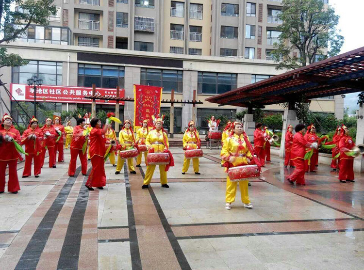 湘潭街道锣鼓队顺利完成区巡演任务