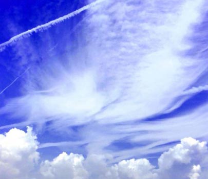 青島秋日湛藍(lán)天空 美如童話！