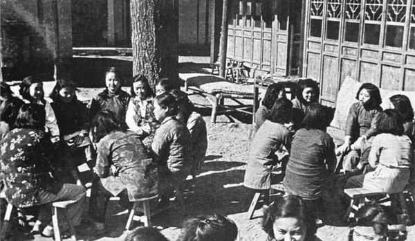 新中國(guó)妓女改造珍貴照片