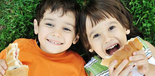 5歲娃查出糖尿病被幼兒園拒 為何變“小糖人”