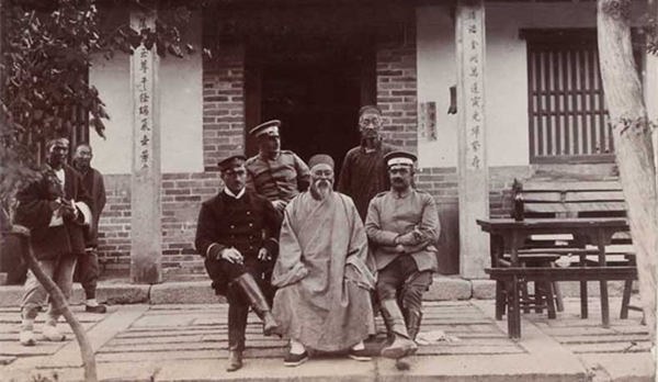 老照片：德國第三海軍營在青島