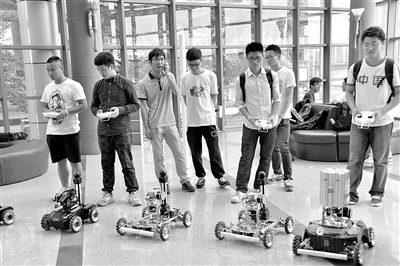 學(xué)術(shù)型社團：始于興趣更應(yīng)追求“成長后勁”