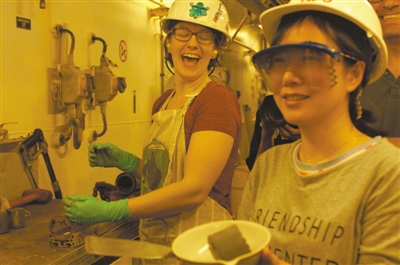 “決心”號研究人員：翻開南海“生命之書”