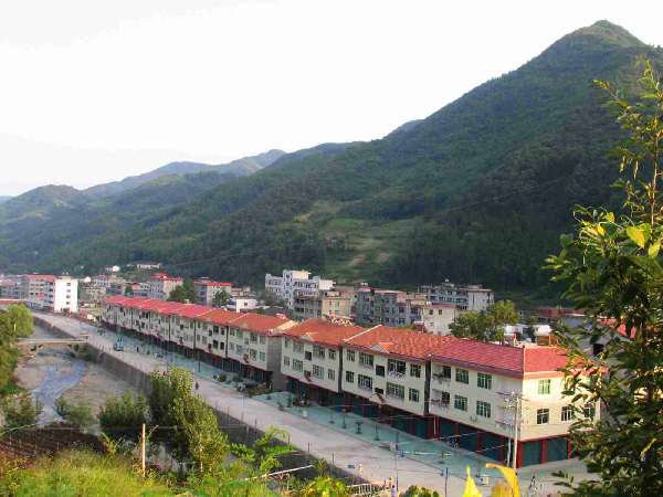 店子鎮(zhèn)深入開展精準(zhǔn)扶貧大走訪