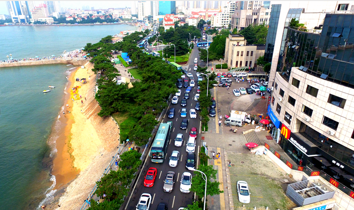 航拍早高峰擁堵路況 車(chē)流一眼望不到頭