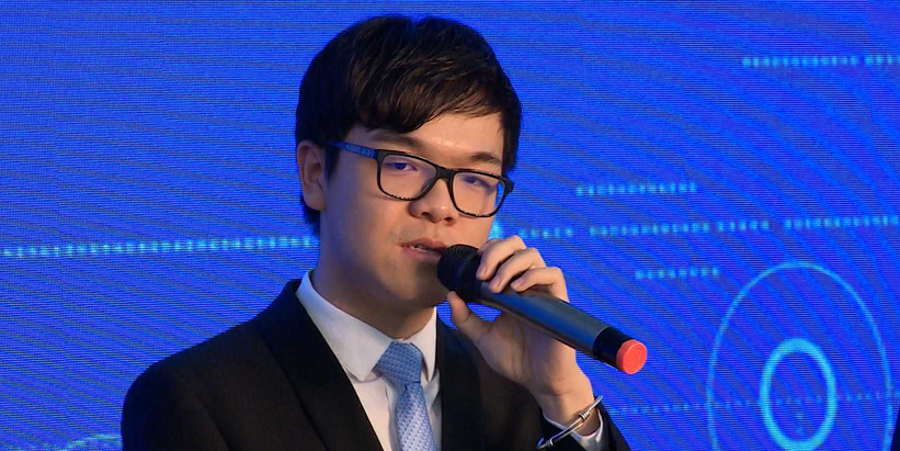 柯潔5月對(duì)戰(zhàn)阿爾法狗 輸家獲30萬(wàn)美金出場(chǎng)費(fèi)