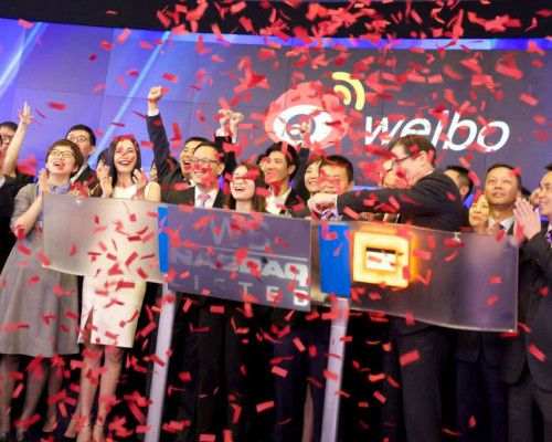 新浪微博納斯達克上市 開盤價17美元