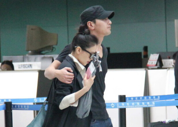 高圓圓趙又廷北京領(lǐng)證