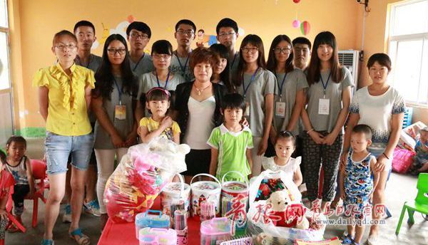 青島首部關(guān)愛留守兒童紀(jì)錄片暑期實(shí)踐中完成