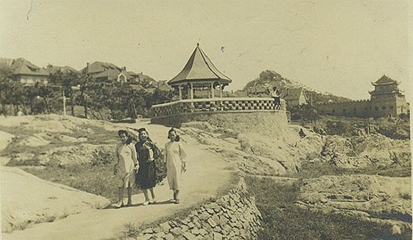 20世紀(jì)40年代鏡頭下青島：美國潛艇赤鯛號