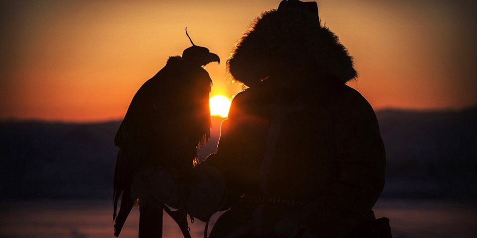 世界僅存馬背上的金雕捕獵民族——哈薩克族