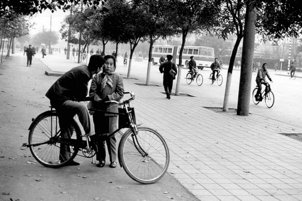 老照片:70年代中国夫妻照