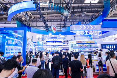 從追趕到超越！“鏈主”伊利三赴鏈博會(huì)，書寫中國(guó)奶業(yè)品質(zhì)答卷