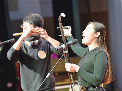 “五王”才藝大賽火爆現(xiàn)場 “五王”才藝大賽火爆現(xiàn)場