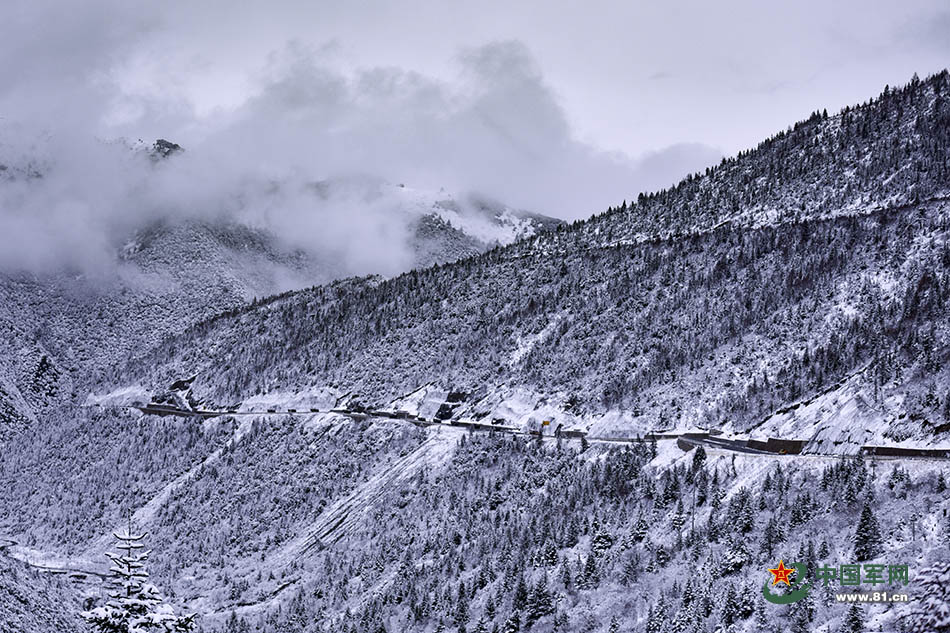 蔥花 出鍋 高爾寺山 冰花 大衣 東達(dá)山 車(chē)隊(duì) 燒烤 雪景 兵站部