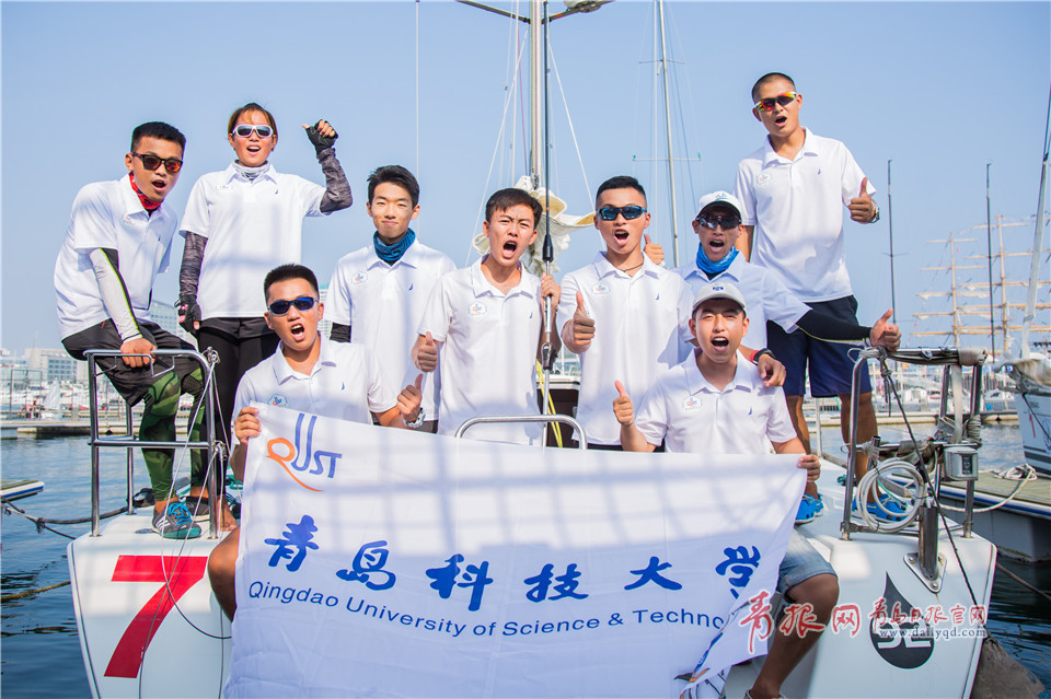 青島科技大學(xué)的學(xué)生們
