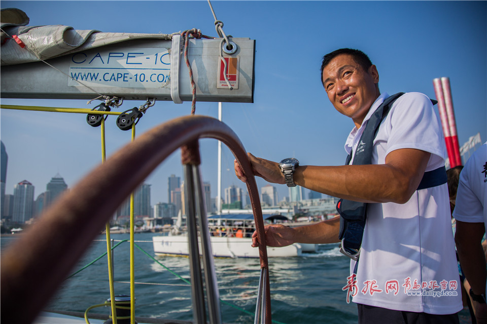 各負(fù)其責(zé)，用團(tuán)隊(duì)的力量贏得比賽