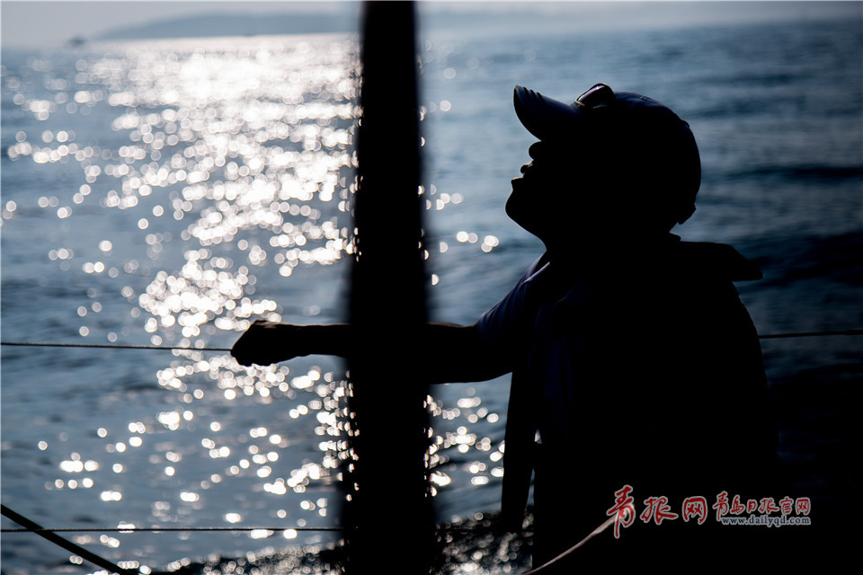 葉子和隊(duì)員們都非常期待帆船周的比賽，希望能獲得一個自己滿意的名次