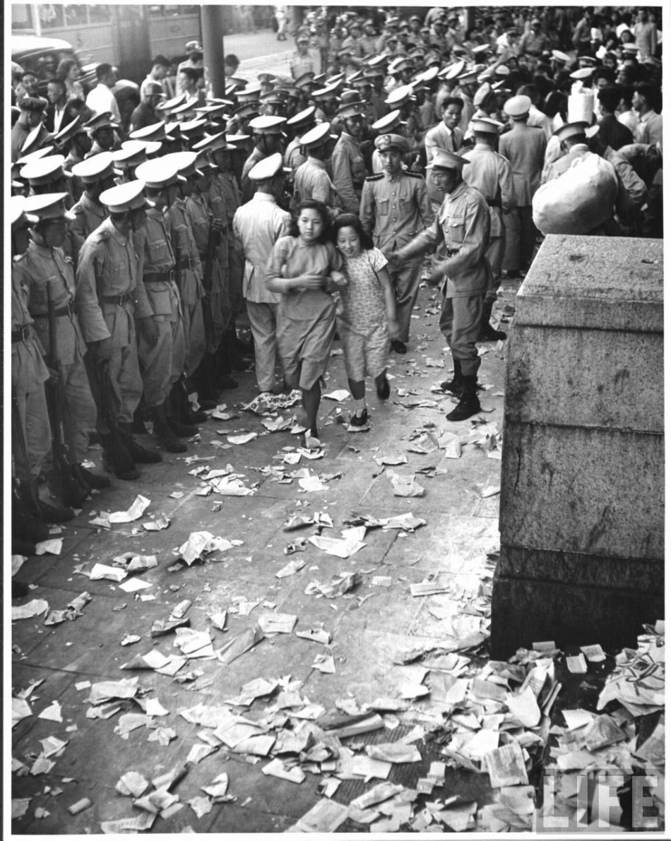 1948年上海大学生游行