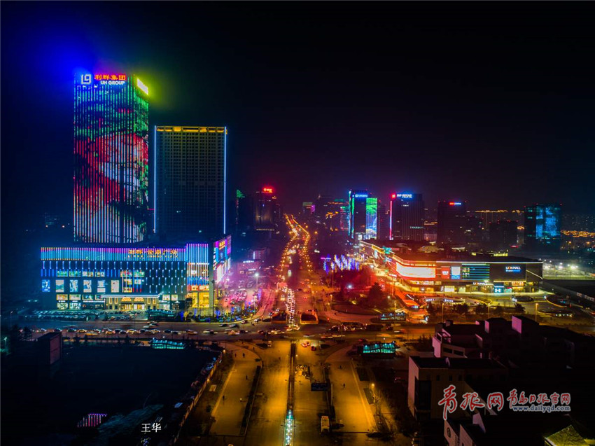 航拍崂山区绝美夜景流光溢彩石老人