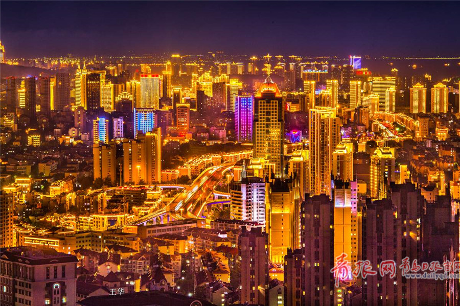青岛cbd中央商务区华灯闪烁 夜景醉人