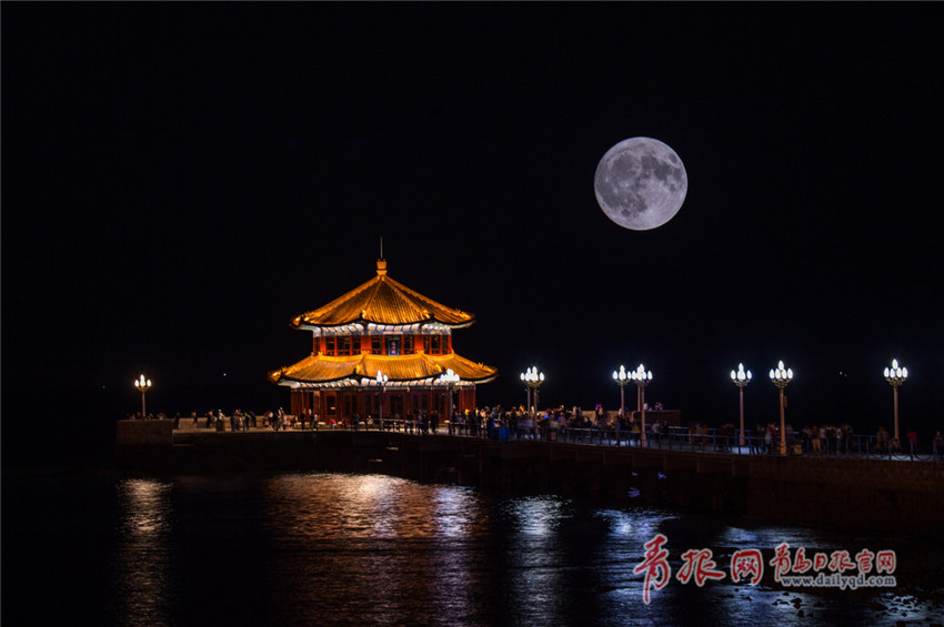 月是故乡明 青岛中秋夜皓月当空美若仙境