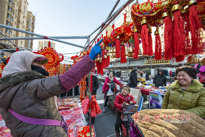 赶大集,备年货……进了腊月门青岛年味浓