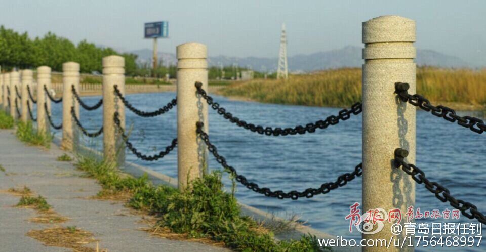 高清城阳白沙河上护河铁链一夜之间不翼而飞