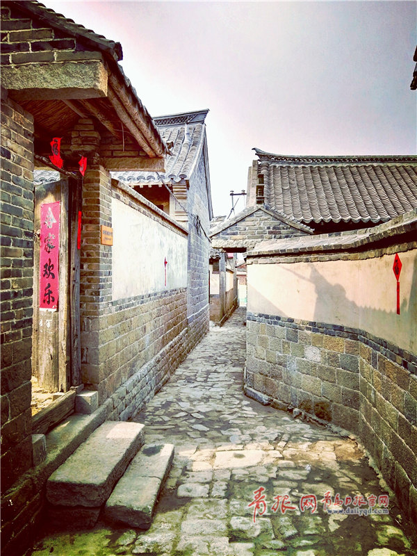 即墨600年老村落"凤凰涅盘"