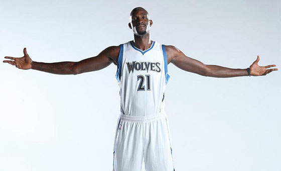 加内特重披森林狼21号战袍