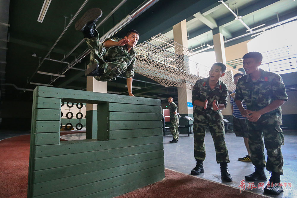 高清探访青岛武警尖刀部队c20的保镖就是他们