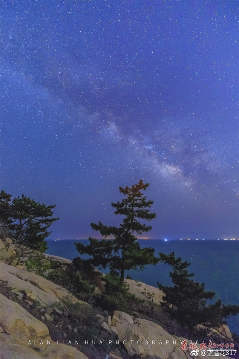 实拍青岛震撼星空璀璨奇幻宛若童话世界