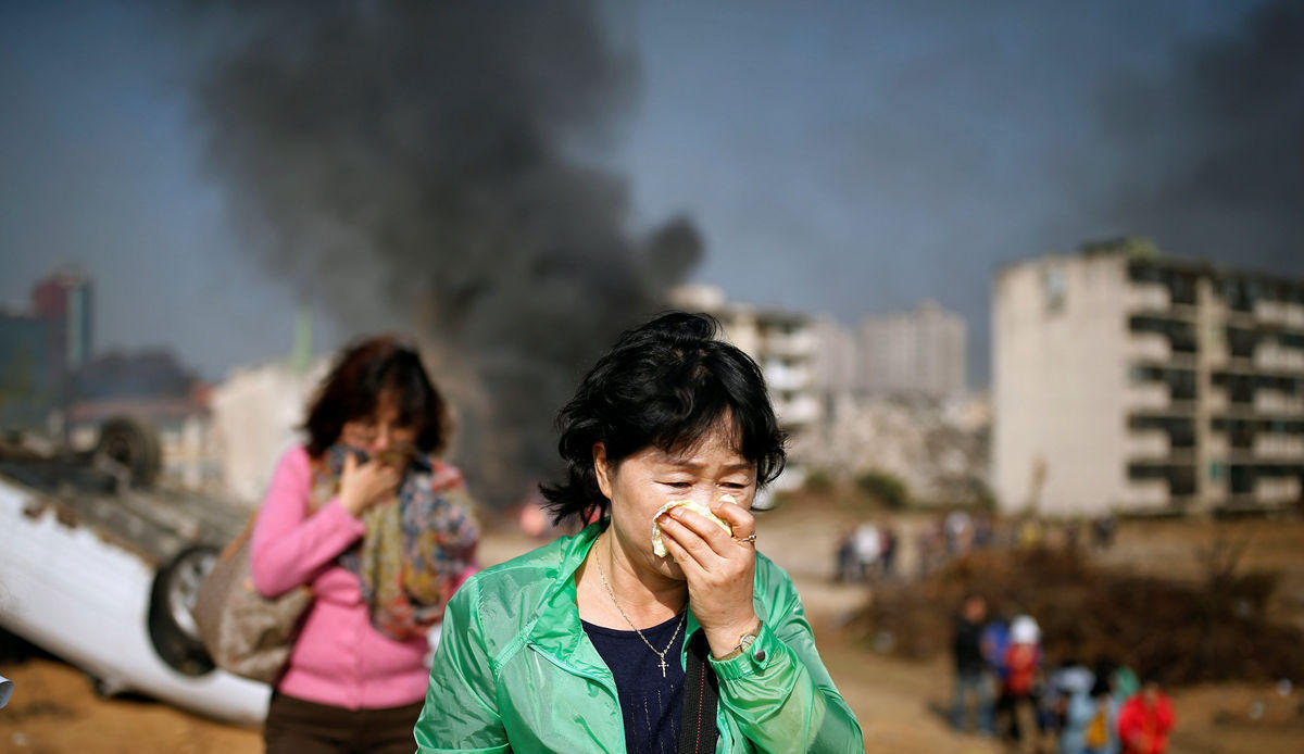 韩国举行地震演习场面逼真如拍灾难片