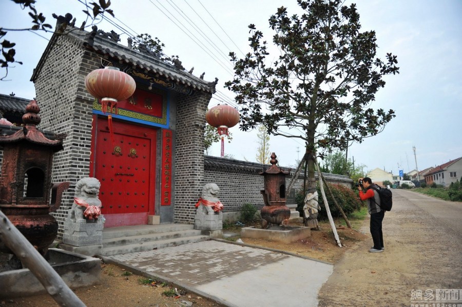顾家岛村位于山东省青岛市黄岛区唐岛湾南岸,薛—鱼路经村穿越而过