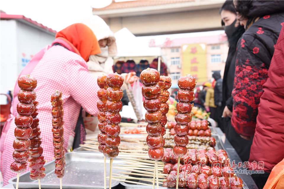 传统集市人声鼎沸 河套大集年味儿浓